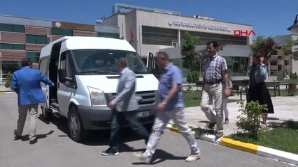 Van'da aileleri ikna edilen 2 kız kardeş, lisede okuyor