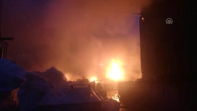 Kocaeli'de geri dönüşüm tesisinde yangın