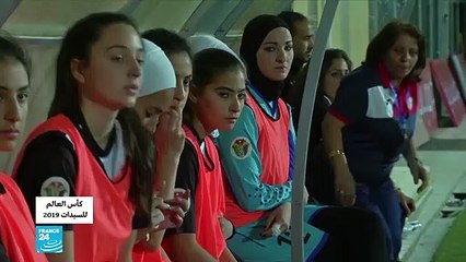 الدوري الاردني لكرة القدم النسائية يصبح دوريا للمحترفات