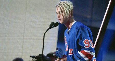 Justin Bieber'dan Tom Cruise'a kafes dövüşü teklifi