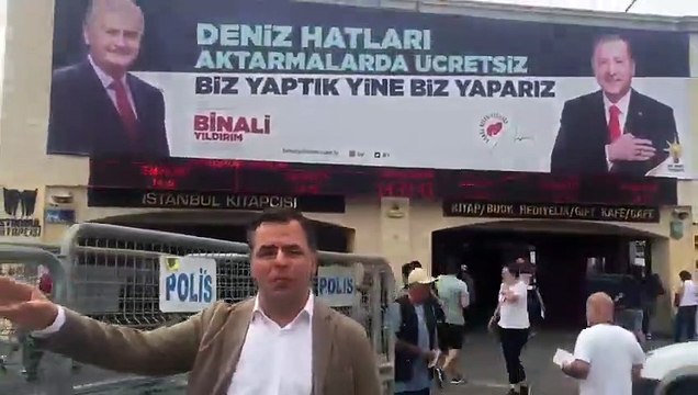 Barış Yarkadaş'tan Kadıköy İskelesi önüne konulan polis barikatına tepki: Vatandaşlar AKP standının önünden geçmek zorunda kalıyor
