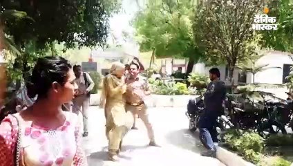 पुलिस ने किन्नरों को बेरहमी से पीटा