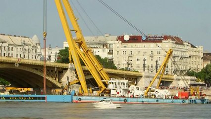 와이어 결속·크레인 연결 완료...인양만 남아 / YTN