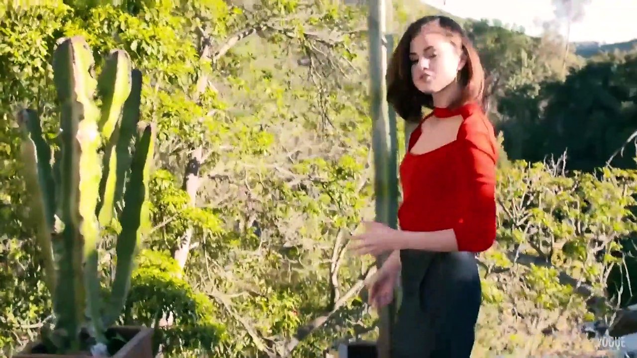 Selena Gomez DELETES Justin Bieber From Her IG & ENDS Jelena As Justin Prepares To FIGHT Tom Cruise!