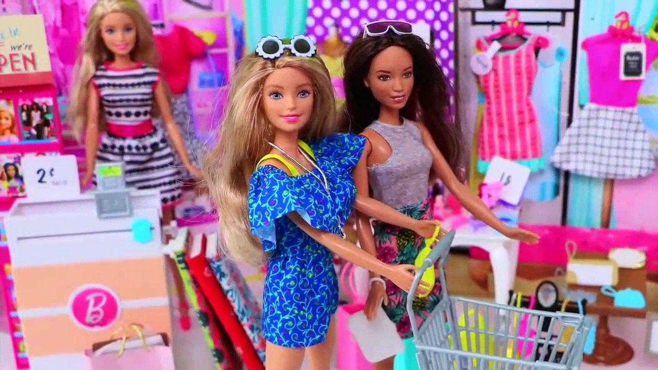 Barbie Girl and Baby Doll Friends Shopping  Doll Clothes & Dresses!