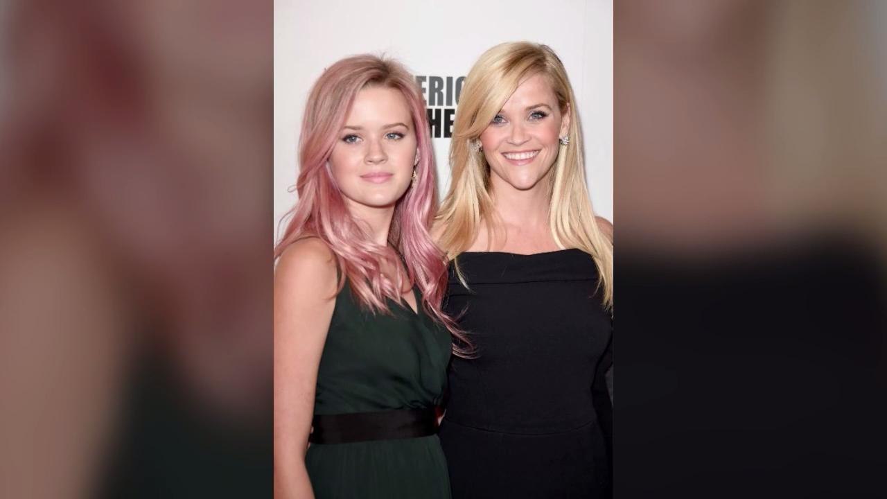 Reese Witherspoon And Ava Phillippe S Best Twinning Moments Video Dailymotion