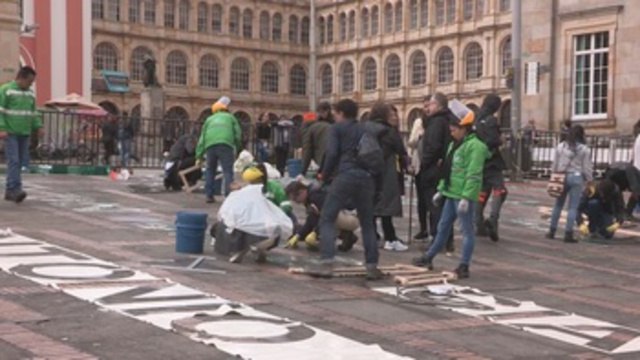 Nueva obra de Doris Salcedo en honor a los líderes sociales asesinados en Colombia
