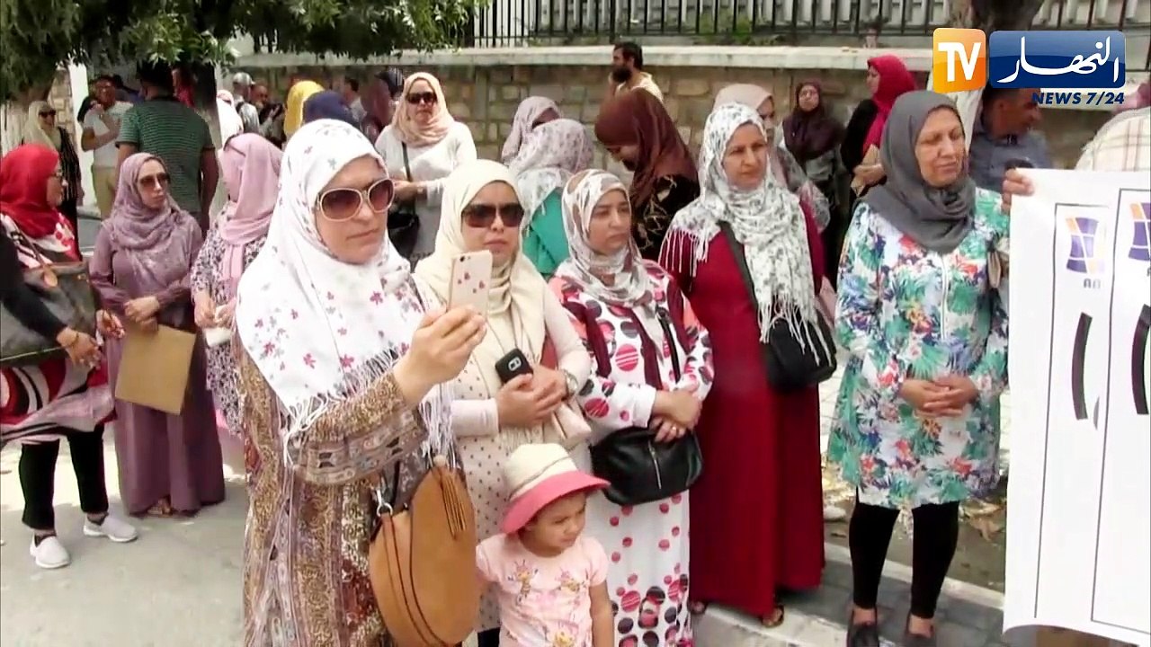 عنابة/ مكتتبو عدل 2013 يحتجون