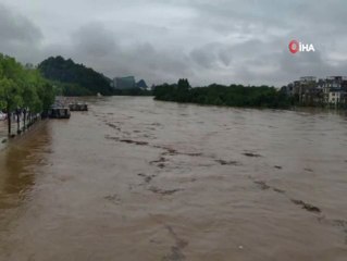 Sel 2 milyon kişiyi etkiledi: 7 ölü