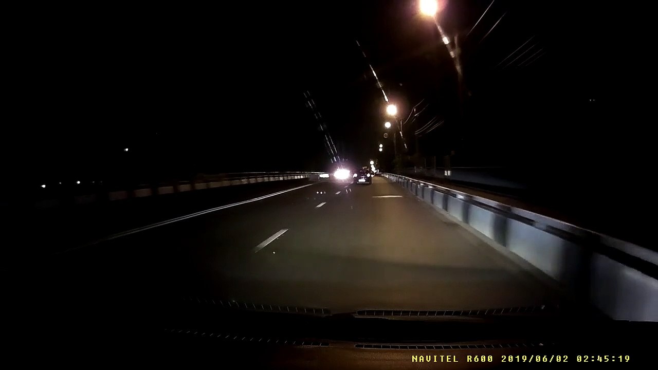 Accident dans une route où il n'y avait aucune signalisation