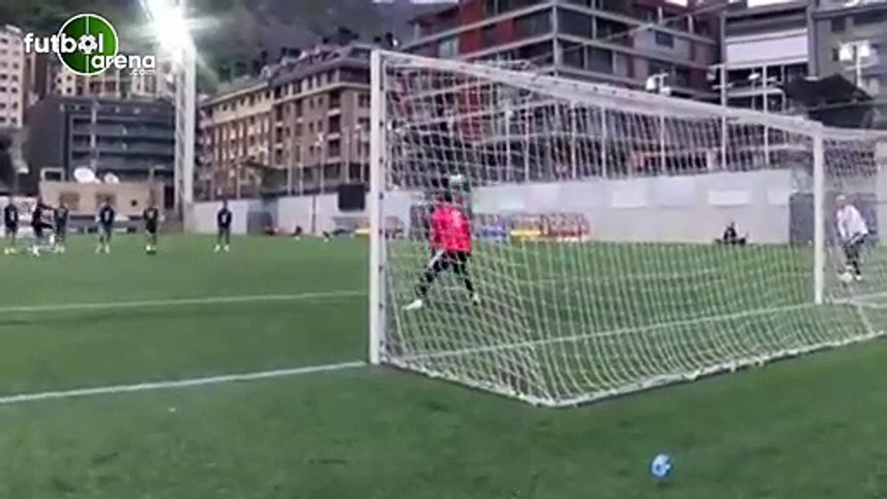 Mbappe'den antrenmanda şık goller