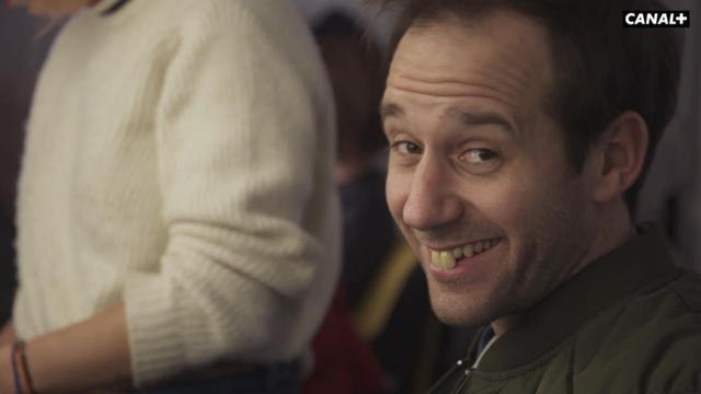 Sur le plateau, qui est le plus drôle ? - MOUCHE