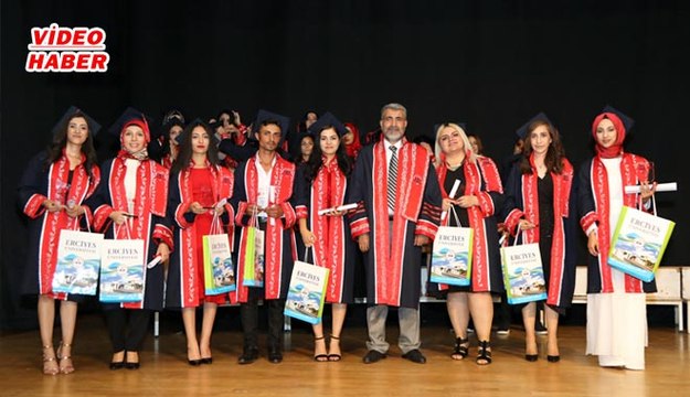 (11 Haziran 2019) ERÜ EDEBİYAT FAKÜLTESİ FELSEFE BÖLÜMÜ 3. DÖNEM MEZUNLARINI VERDİ