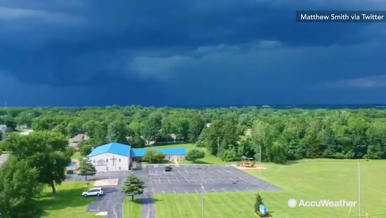 Thunderstorms loom overhead