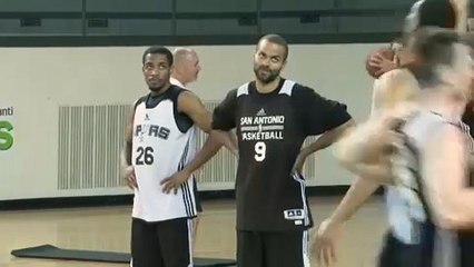 Ο κόσμος του μπάσκετ αποχαιρετά τον Τόνι Πάρκερ