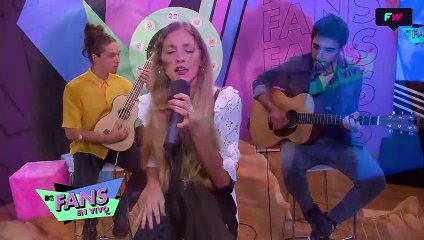 Rochi Igarzabal canta en vivo "Sin tu querer"