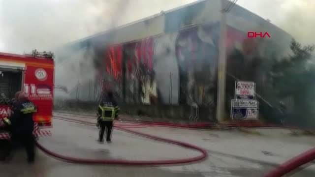 KOCAELİ GEBZE'DE DEPODA YANGIN-2