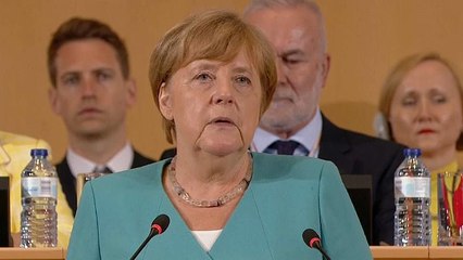 Merkel in Genf: Menschen sollen sich auf Arbeit verwirklichen