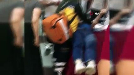 Fakülte kütüphanesinin tavanındaki sıva düştü: 1 öğrenci yaralı