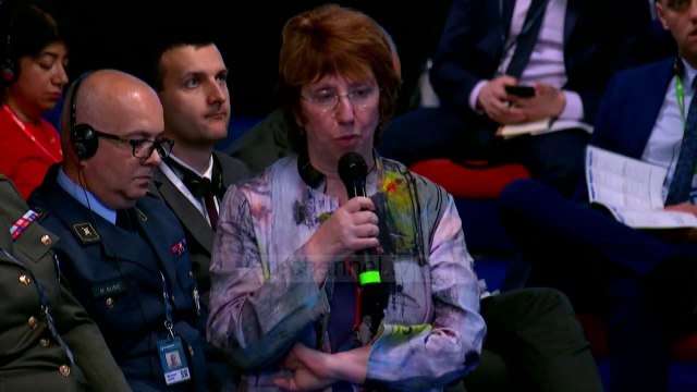 Thaçi përballë Vuçiçit. Debat i nxehtë, “duhet të bëjmë një marrëveshje”