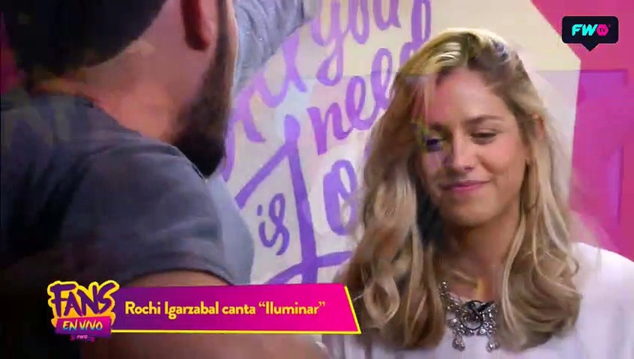Rochi canta en vivo Iluminar