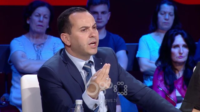 360 gradë - Juristi Daci: KQZ i bëri atentat Kushtetues; Batuta e Zhejit: KQZ bën edhe divorce tani
