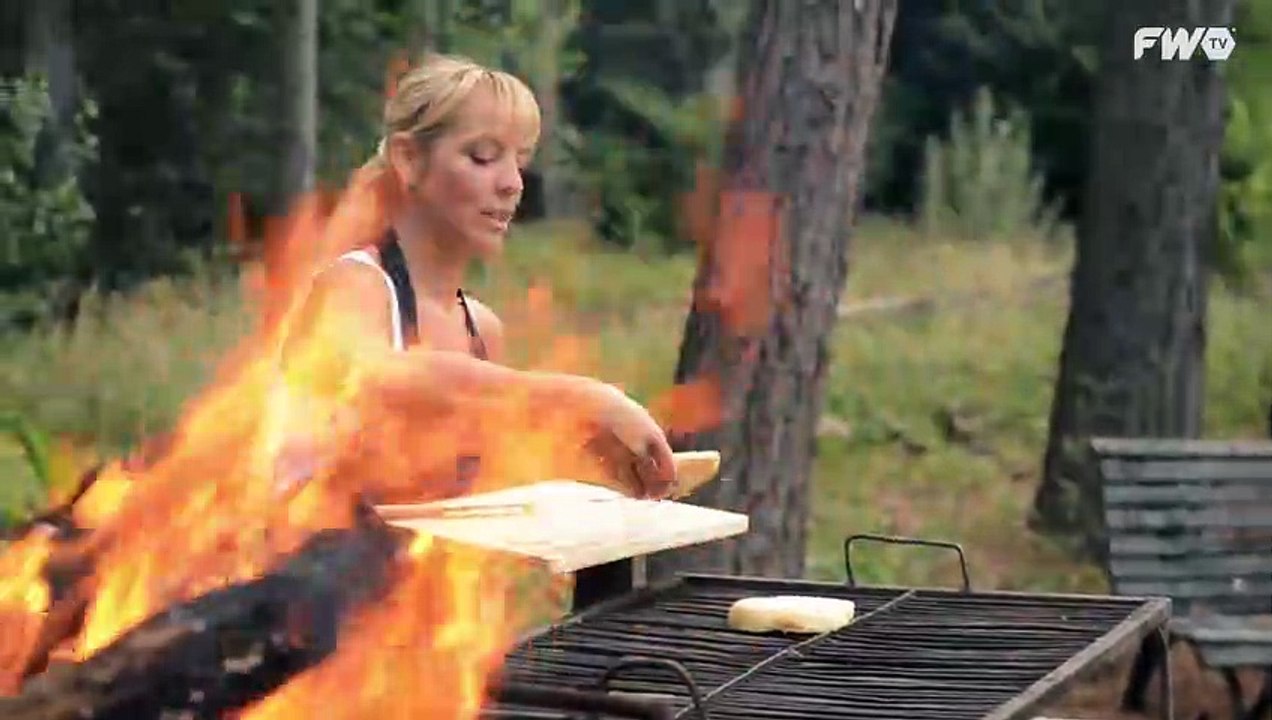 Jimena Monteverde prepara unas Brusquetas a la parrilla en De Campo