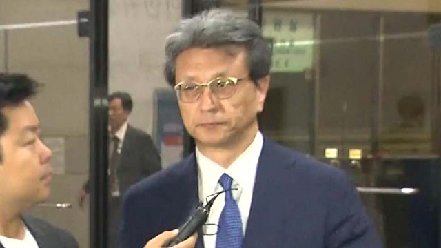 정현호 삼성전자 사장 17시간 조사... 혐의 부인 / YTN