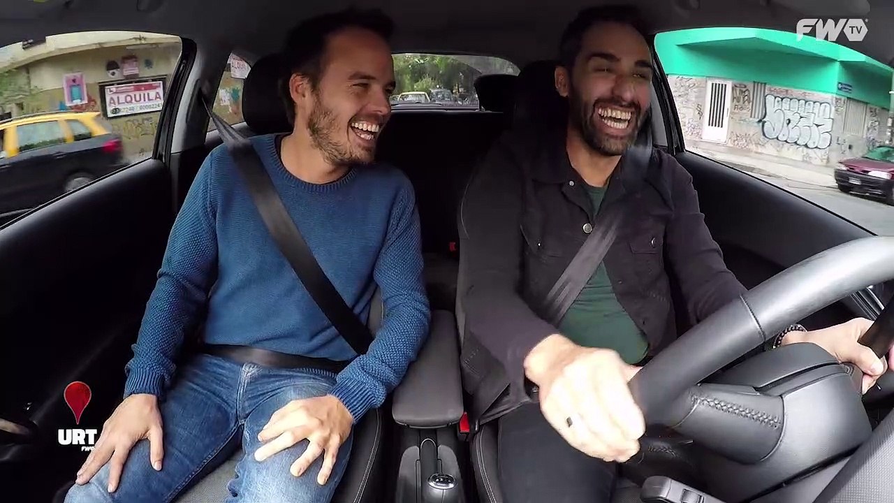 ¡Benja Rojas se sube al auto del Pollo Alvarez! - Urban #7