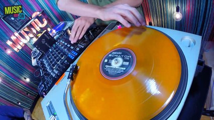 DJ Stuart te muestra qué tenés que hacer para viajar a Amsterdam