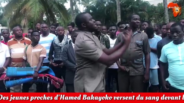 Des jeunes proches d'Hamed Bakayoko versent du sang devant le domicile de Bédié