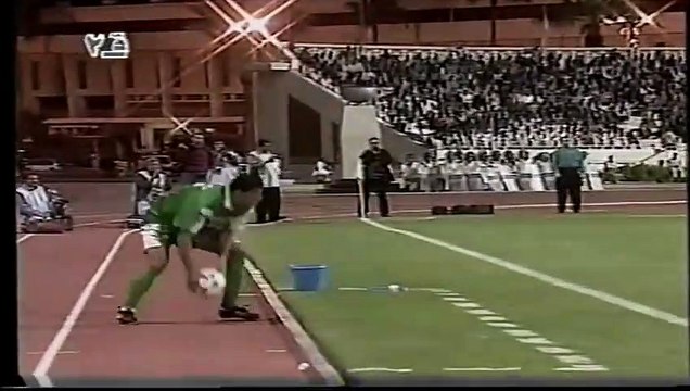 الشوط الثاني مباراة الزمالك و الصفاقسي التونسي 1-0 اياب نصف نهائي دوري ابطال افريقيا 1996