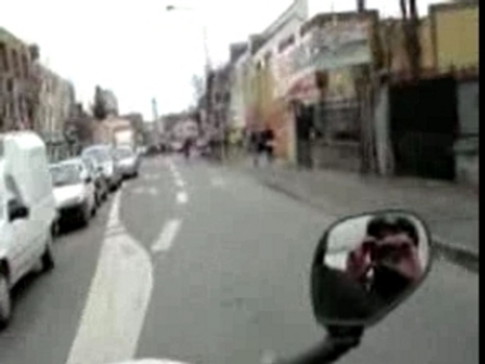 Kx 250bezons roue avant devant le comico gohst riders 95