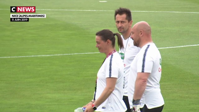 Corinne Diacre : la mère fouettarde des Bleues s'amuse de son image