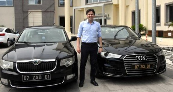 İYİ Partili Belediye Başkanı, makam araçlarını toplu taşıma aracı almak için satışa çıkardı