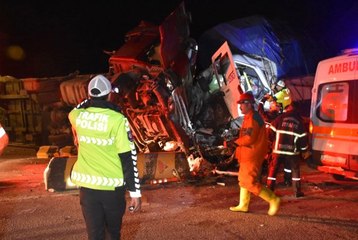 Kırıkkale'de trafik kazası: 2 ölü, 17 yaralı