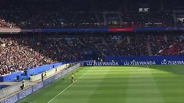 Superbe ambiance parc des princes !!! Foot féminin coupe du monde 2019 Argentine- Japon