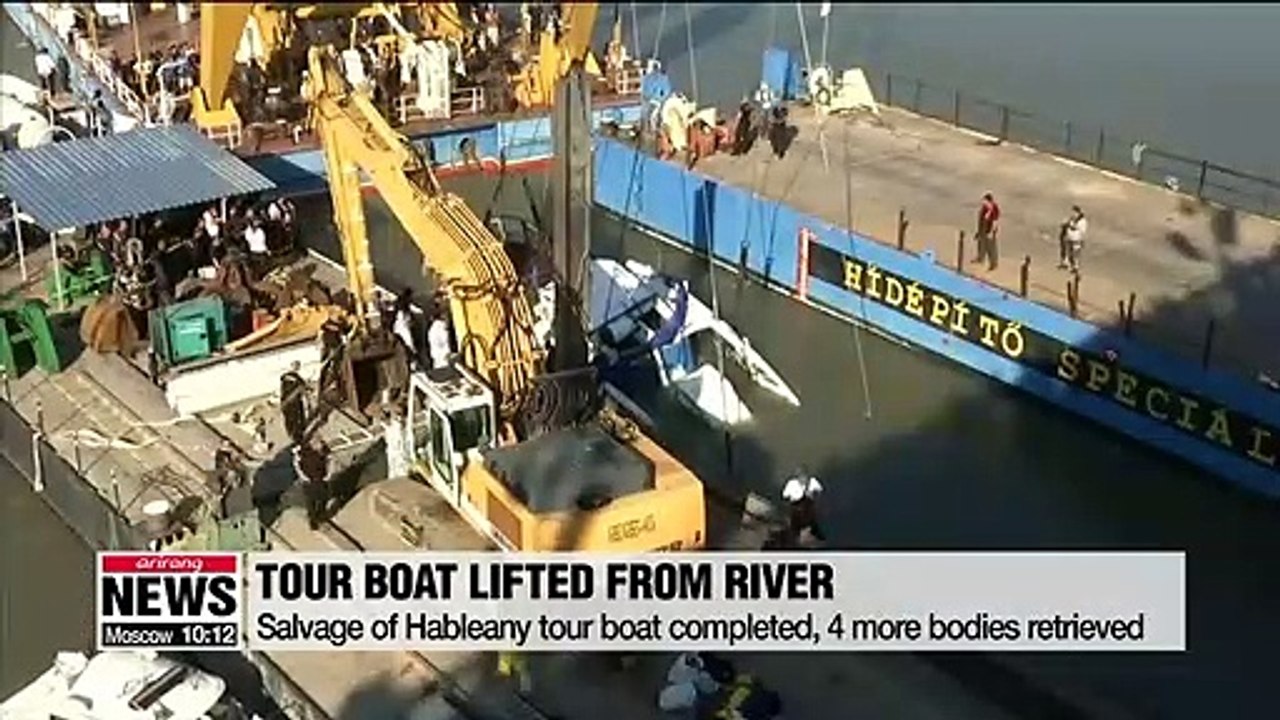 Hableany tour boat salvaged from Danube River after two weeks, investigations to follow