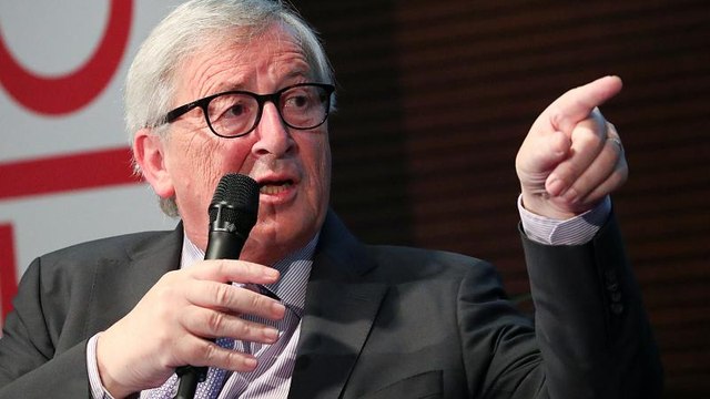 Γιούνκερ: «Αποφεύγω το twitter για να μη βλέπω τι λένε για μένα»
