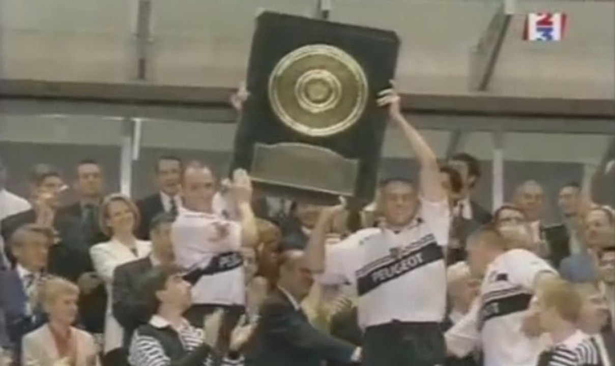 Toulouse domine l'AS Montferrand en finale en 1999