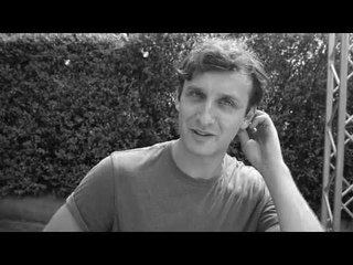 D.D Dumbo says "I'm sick of the sound of guitars"