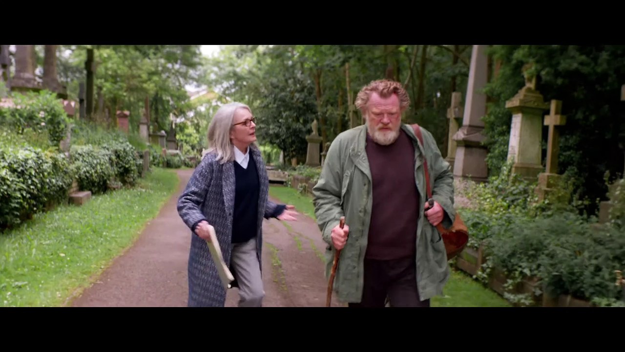 Hampstead Movie Clip - Radioactive walkie-talkie