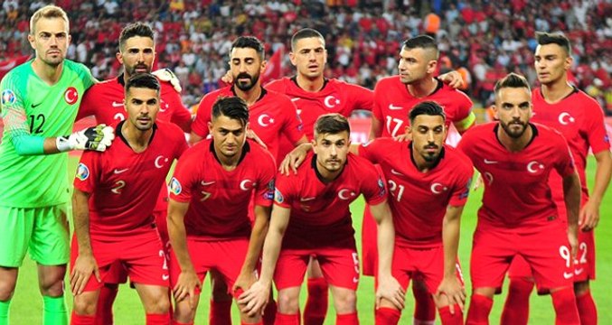 İşte herkesin beğendiği ancak elimizden kaçırdığımız Milli yıldızlarımız! Zeki Çelik, Merih Demiral ve Kaan Ayhan