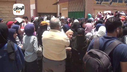 اللغة الإنجليزية ترسم البسمة على وجوه طلاب الثانوية:الامتحان حلو