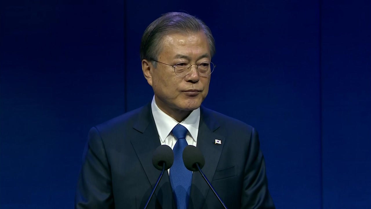 문 대통령 "트럼프 방한 전에 남북 만나야...친서 전달 알고 있었다" / YTN