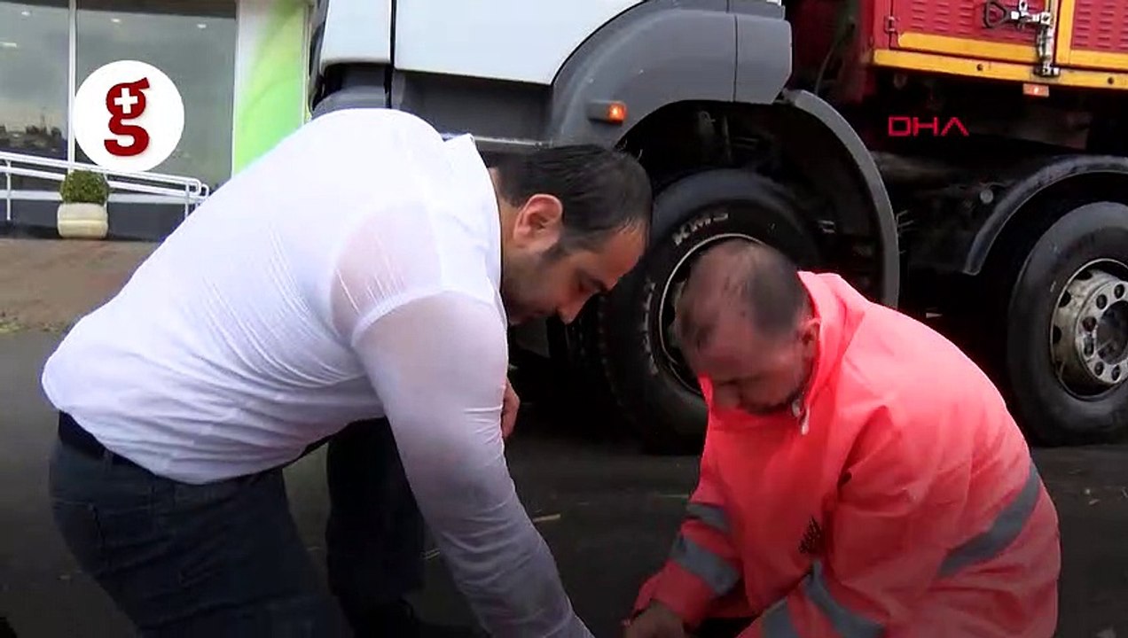 YAVRU KEDİYİ SUNİ TENEFFÜS HAYATA DÖNDÜRDÜ