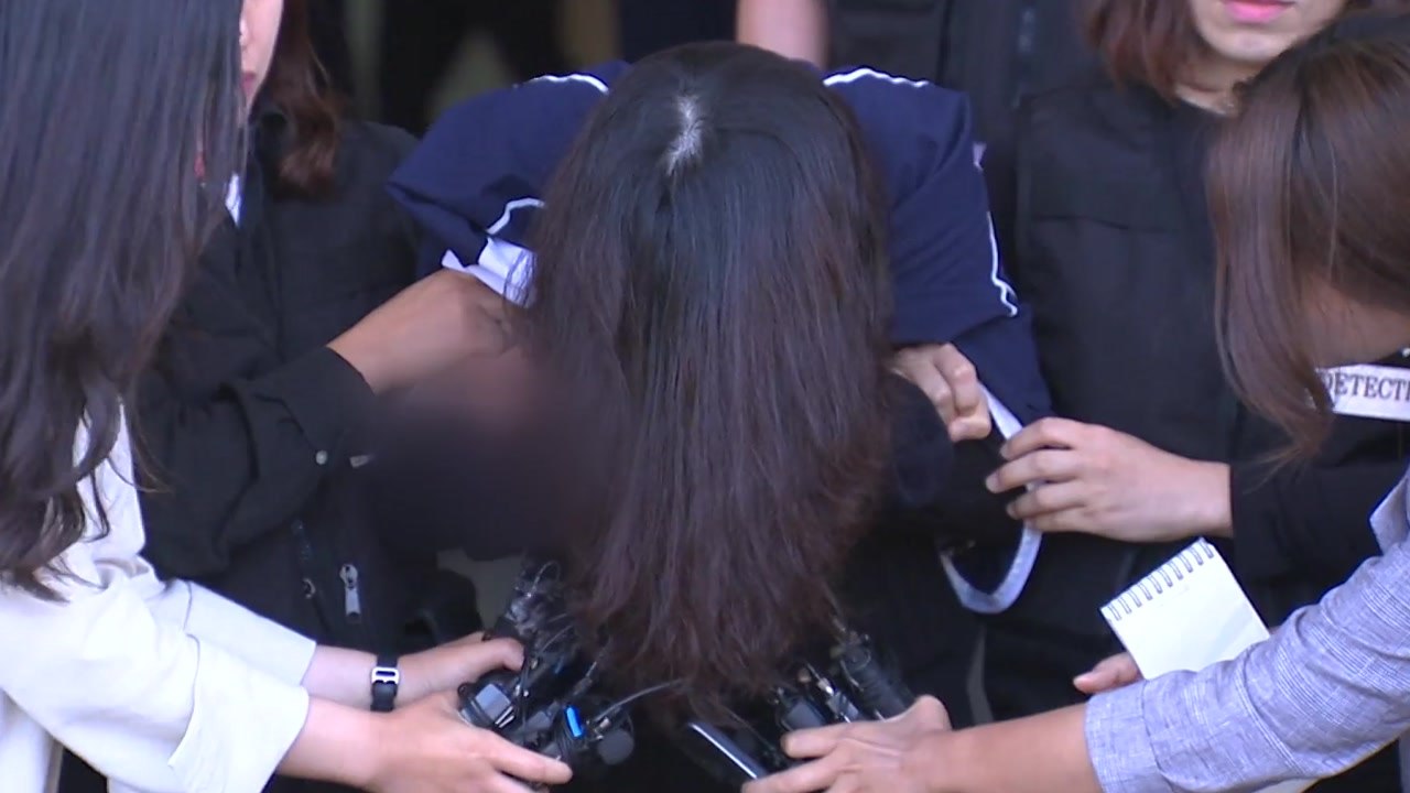 전남편 살해 고유정 검찰 송치...묵묵부답에 유족 강력 항의 / YTN