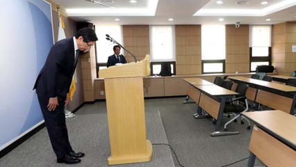 박상기 장관 "질문 거부"...과거사위 브리핑 파행 / YTN