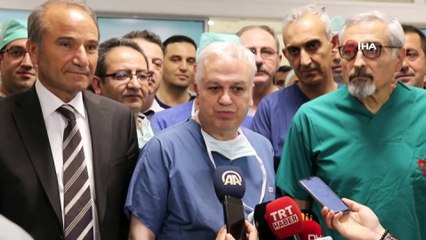 Aynı anda 5 hastaya karaciğer nakli yapıldı