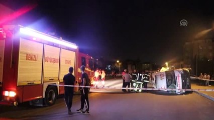 Denizli'de ambulans ile otomobil çarpıştı: 7 yaralı